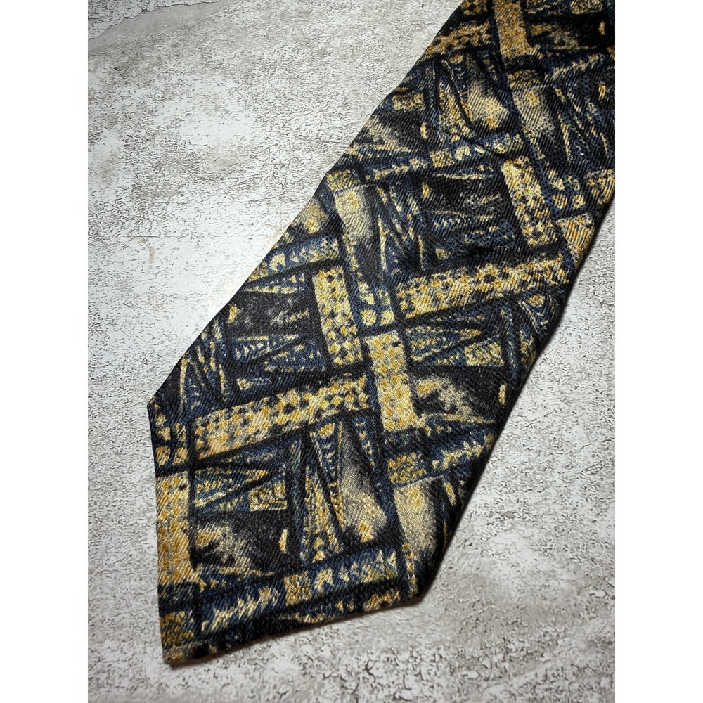 New Directions Metropolitan Museum Art Silk Tie Men Black Gold Geometric Necktie